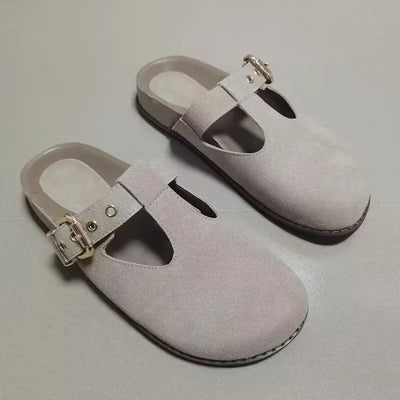 Vintage-Inspired Mule Flats